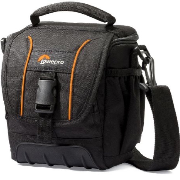 Lowepro Adventura SH 120R II Camera Carrying Bag Compatible w DSLR Camera Black - Picture 4 of 9